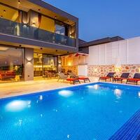 Villa Likya Black – villa for rent in Yeşilköy
