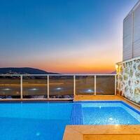 Villa Likya Black – villa for rent in Yeşilköy