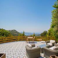 Villa Zeytin Evi Garden & terrace 2 – villa for rent in İslamlar