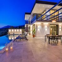 Villa Fi Manor – villa for rent in Üzümlü