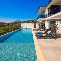 Villa Fi Manor – villa for rent in Üzümlü
