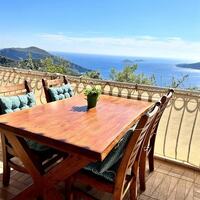 Villa Berat – villa for rent in Kördere