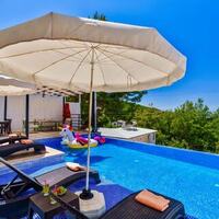 Villa Truva — 12
