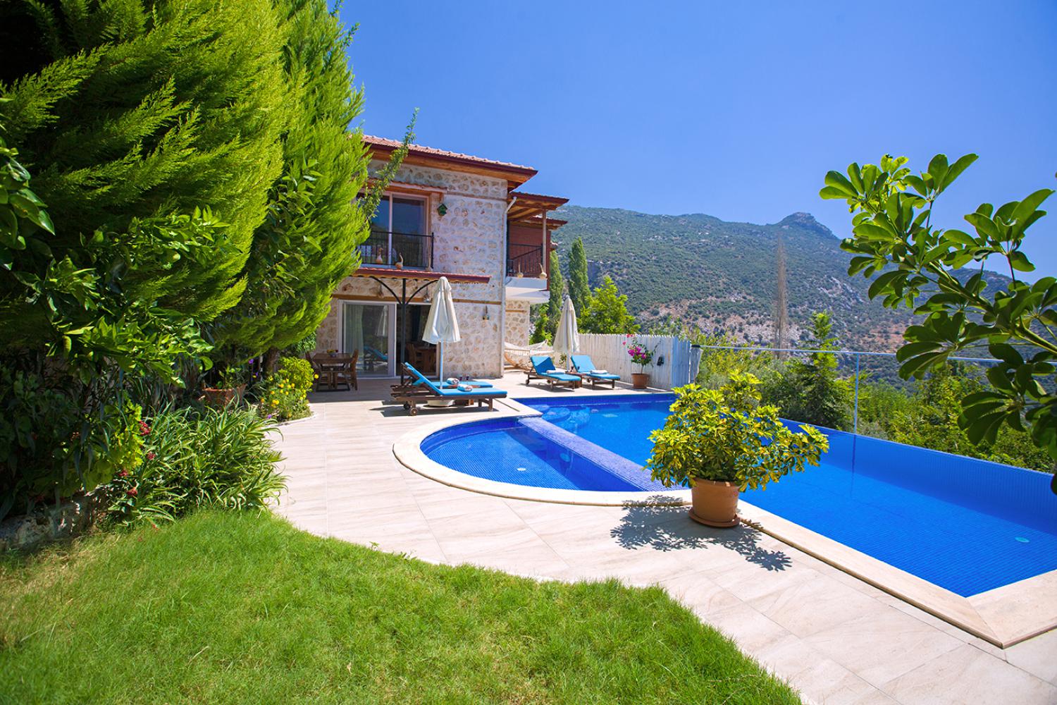 Villa Muar-Kalkan/İslamlar Village,2 Bedrooms and Sleeps capacity up to 4 people special design halal and islamic holiday villa