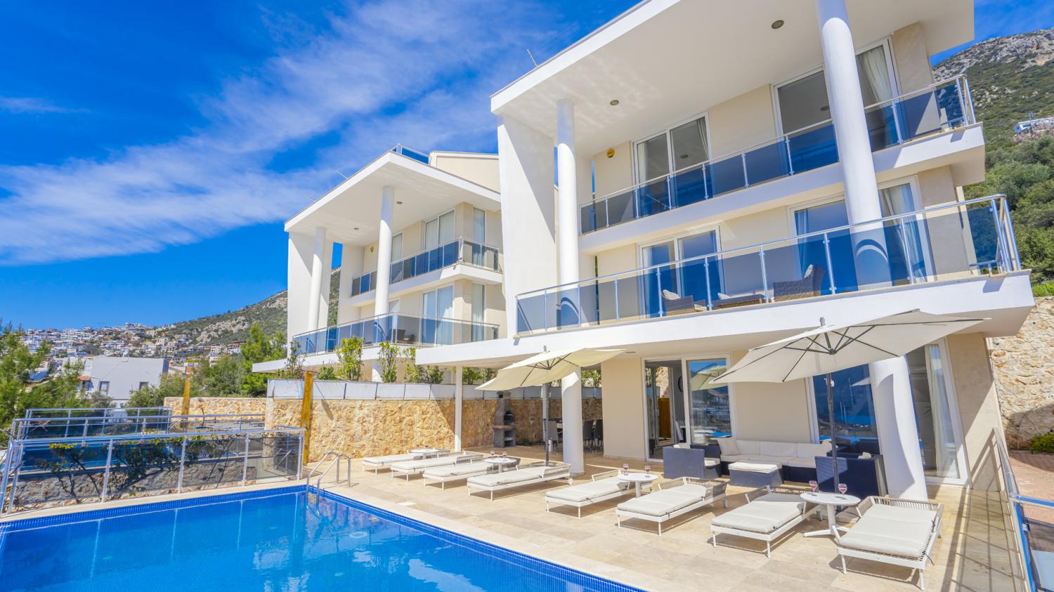 Villa Horizon-Kalkan/Kiziltas,5 Bedrooms/Sleeps 10,Luxury Large Villa with Infinity Pool and Uninterrupted Sea Views