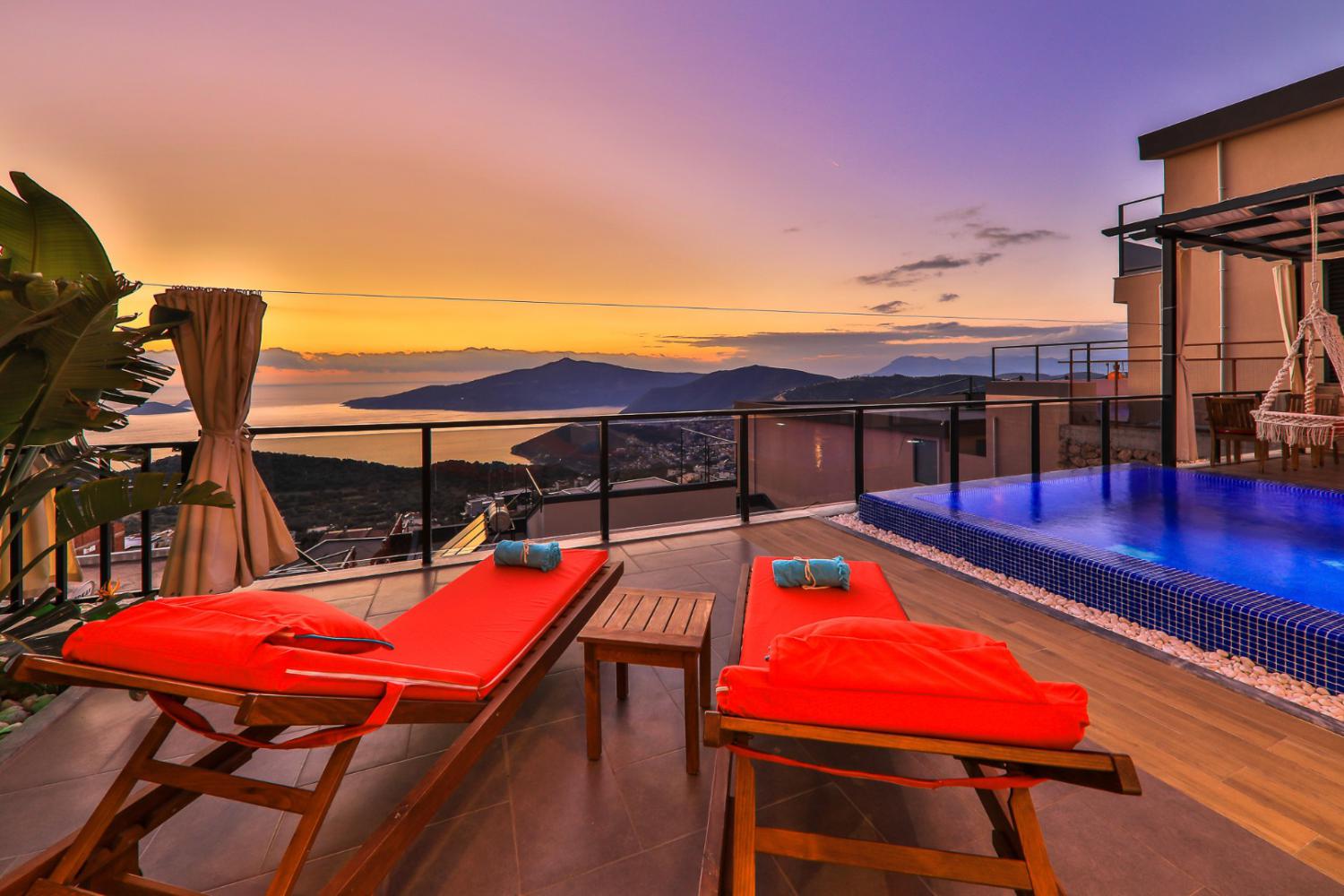 Villa Ege-1 bedroom honeymoon villa with secluded pool and jacuzzi