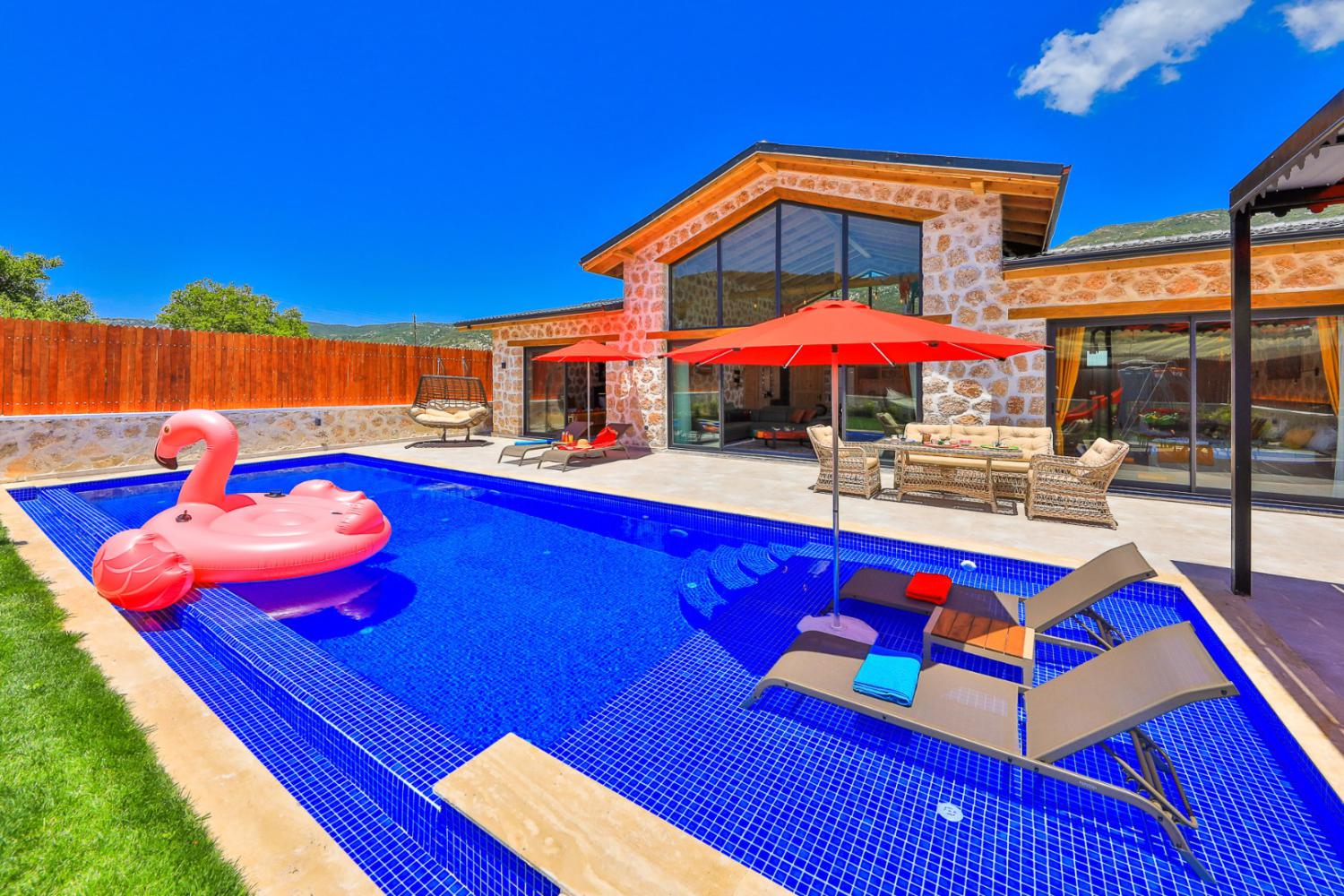 VILLA DUSLER BAHCESI