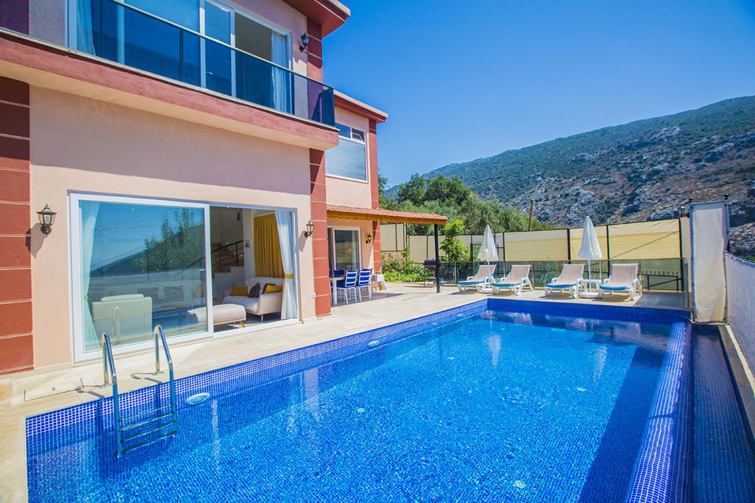 Villa Ermis-Kalkan/Islamlar Village,2 Bedrooms/Sleeps 4,Closed Indoor Heated Pool with Jacuzzi