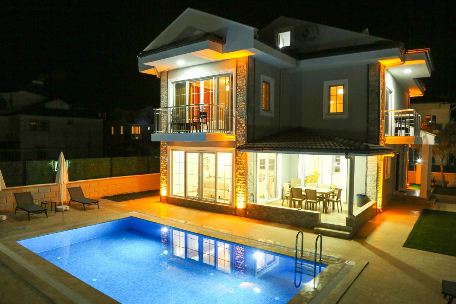 Villa Hannibal,Located in Dalyan and 5 bedrooms villa with 10 people capacity