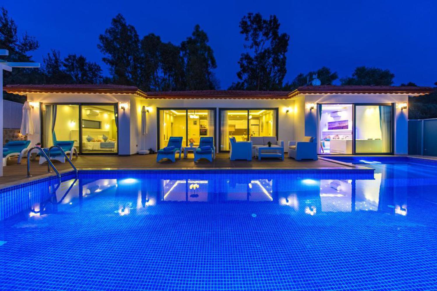 Villa Luna Üzümlü (4) Kişilik Muhafazakar Aile ve Balayı Villası