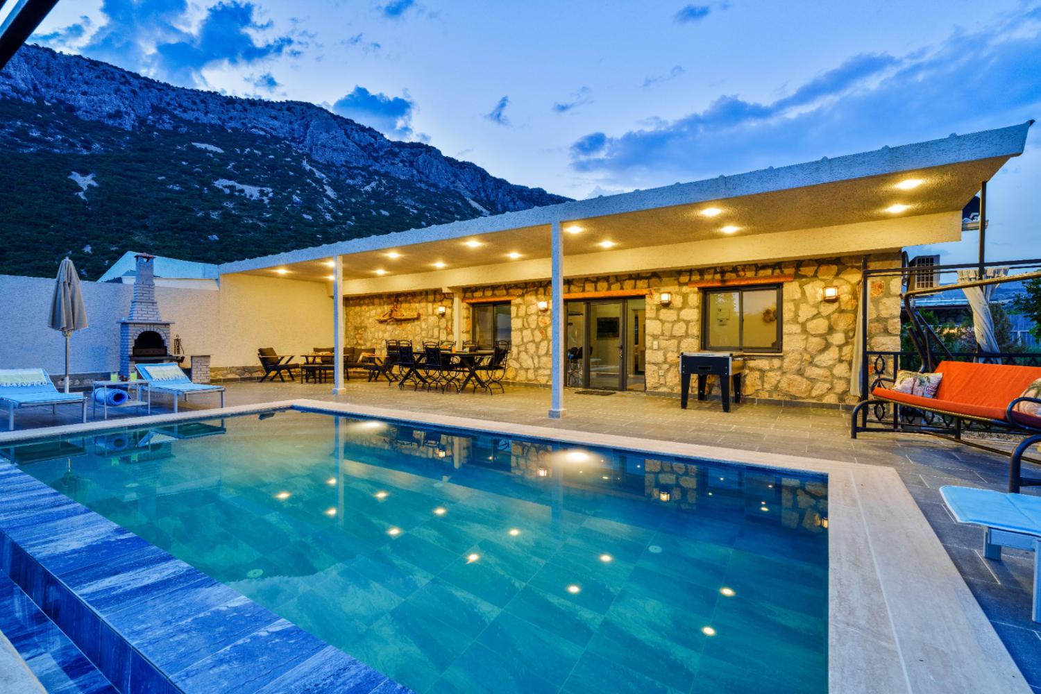 Villa Ado