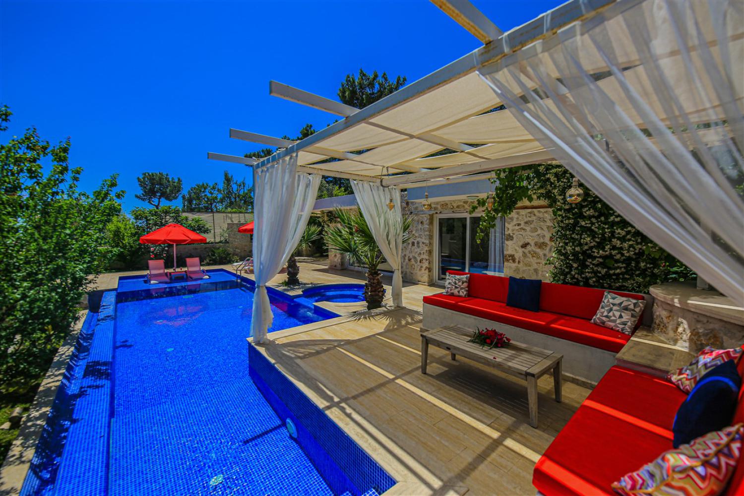 Villa Mucize-Kalkan/Islamlar Village,2 Bedrooms/Sleeps 4,Luxury Halal Honeymoon Villa with private swimming pool,alfresco jacuzzi pool