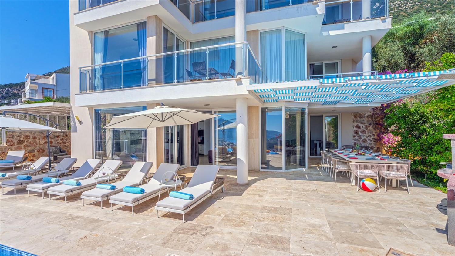 Villa Neptune-Kalkan/Kiziltas Area,7 Bedrooms Villa/Sleeps 14,Luxury with infinity pool and uninterrupted sea views