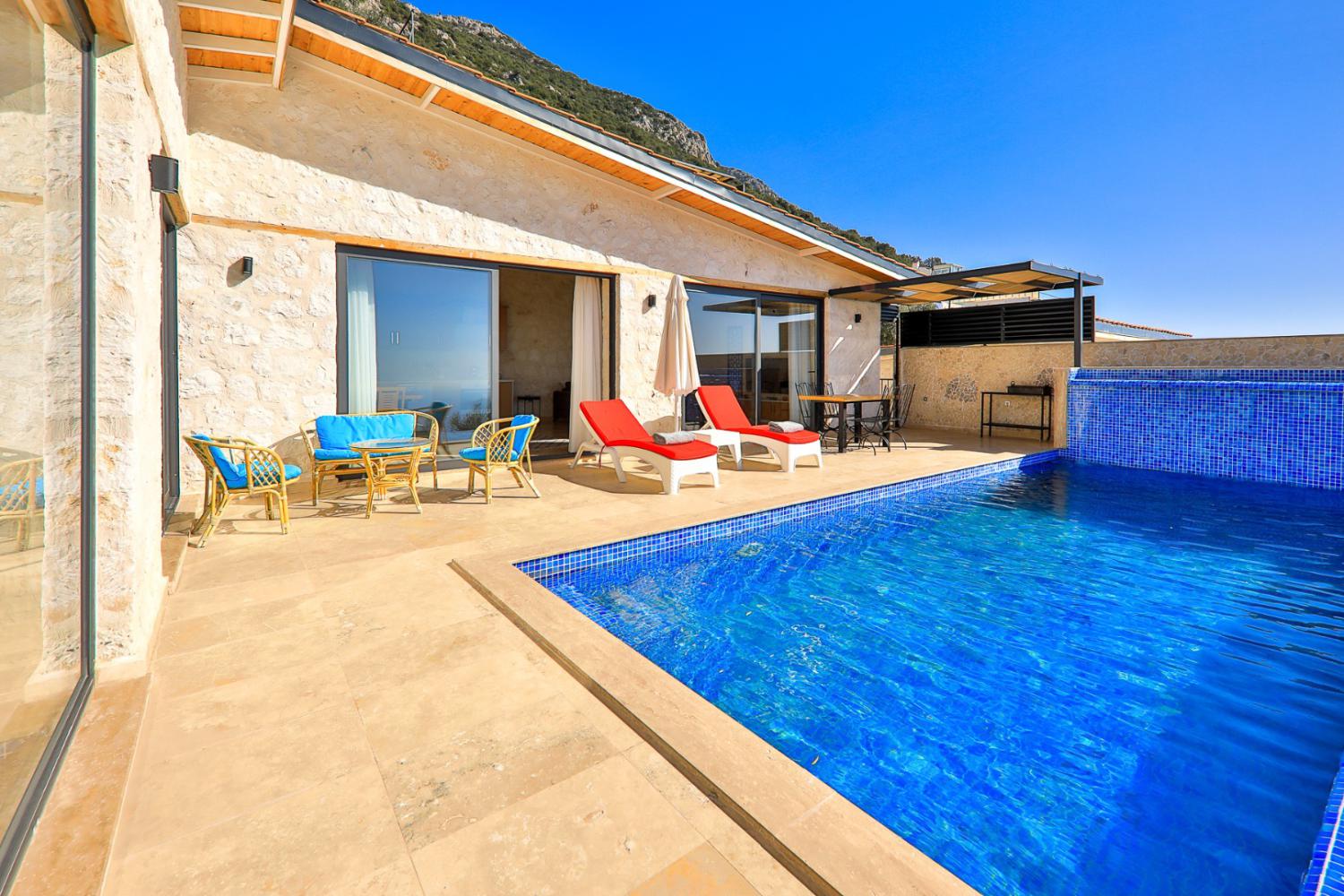 Villa Ruj Kordere,Kalkan,1 bedrooms villa for 2 sleeps capacity and suit for honeymoon