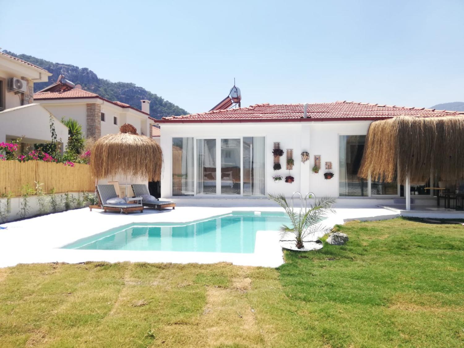 Villa Sunny Garden 1, Muğla Dalyan Bölgesinde tek Yatak Odalı 2 Kişilik Tatil Villası