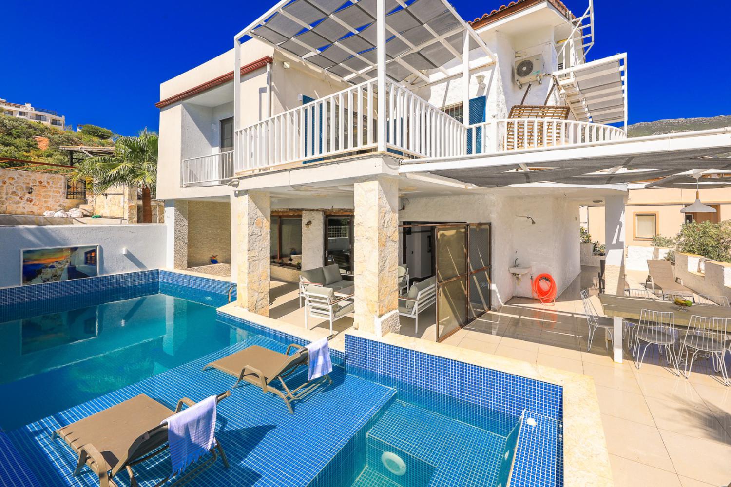 VILLA TOWN
