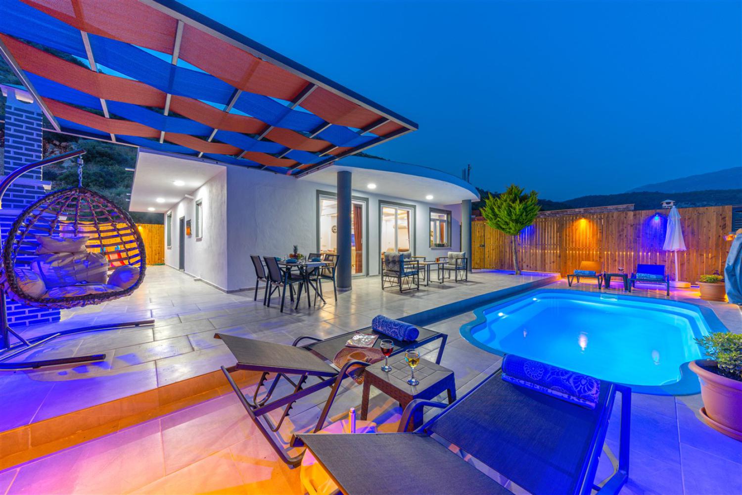 Villa Tuana, Kalkan'da (4) Kişilik Muhafazakar Kiralık Villa