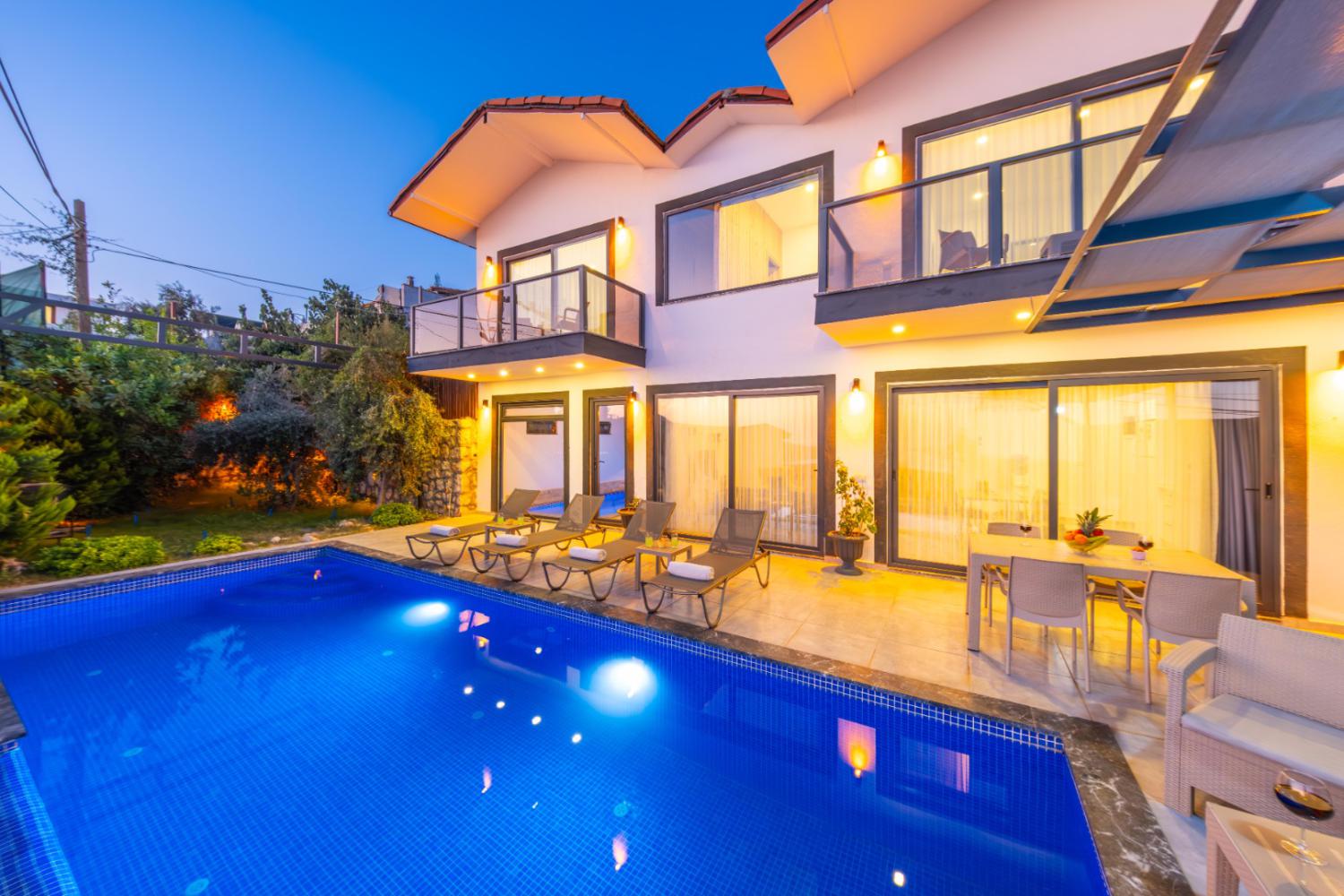 Villa Zemheri, Honeymoon Villa for Rent for (4) People located in Kördere