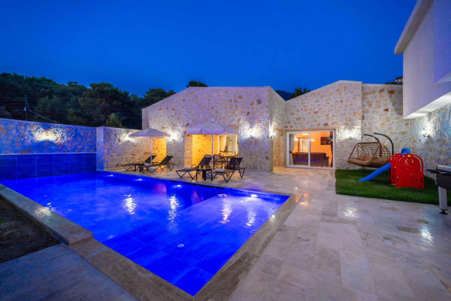 Villa Zeyn 6 ; Conservative honeymoon villa for (4) people located in Kalkan Akbel region